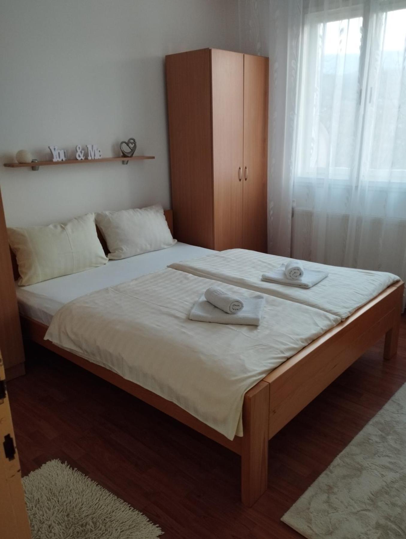 Apartment Unac *